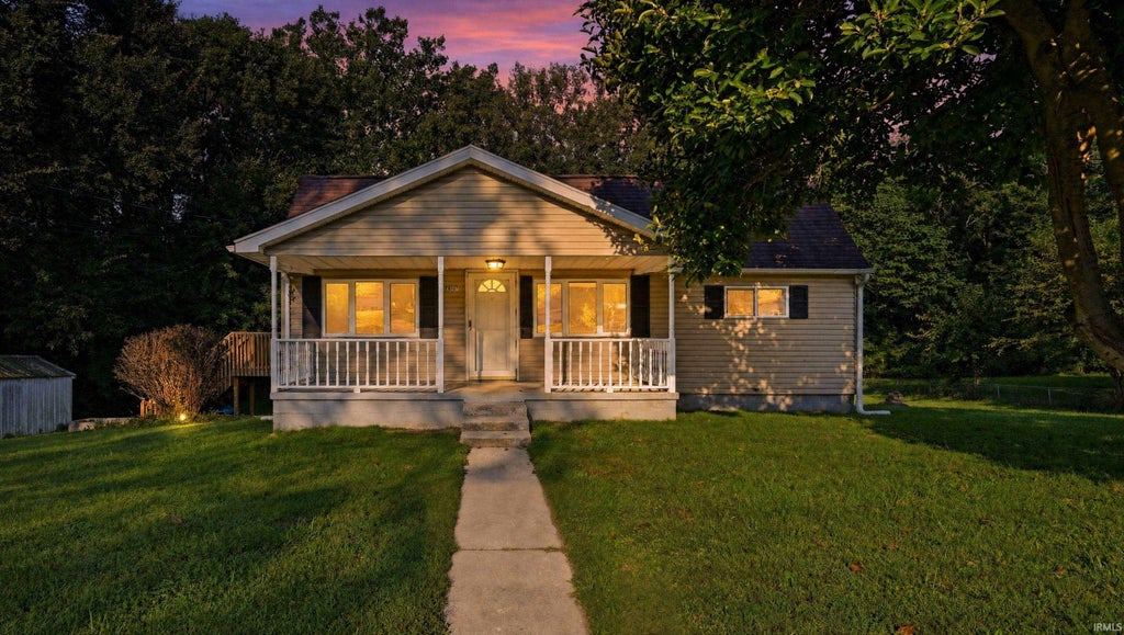 Photo of 427 N 20th Street, New Castle, IN 47362 (MLS # 202637166)