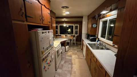 Tiny photo for 109 N Lafayette Street, Delphi, IN 46923 (MLS # 202605713)