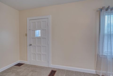 Tiny photo for 2810 N First Avenue, Evansville, IN 47710 (MLS # 202605724)