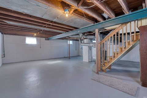 Tiny photo for 2810 N First Avenue, Evansville, IN 47710 (MLS # 202605724)