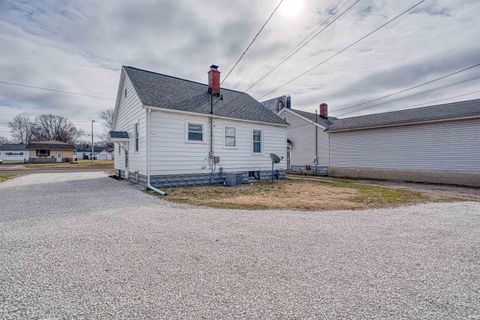 Tiny photo for 2810 N First Avenue, Evansville, IN 47710 (MLS # 202605724)