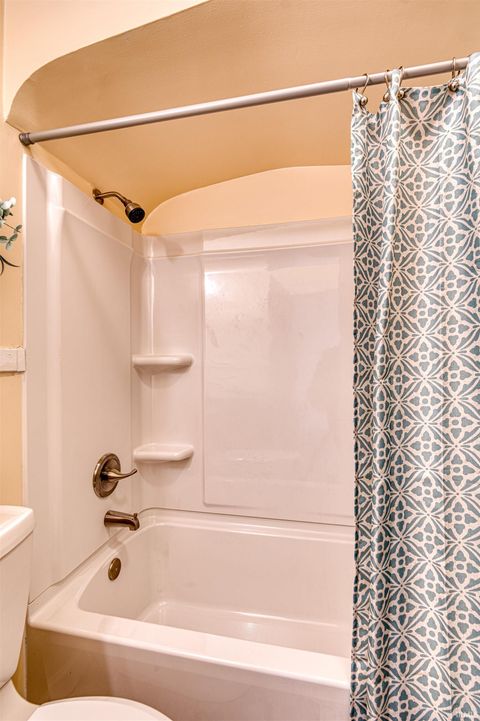 Tiny photo for 2810 N First Avenue, Evansville, IN 47710 (MLS # 202605724)