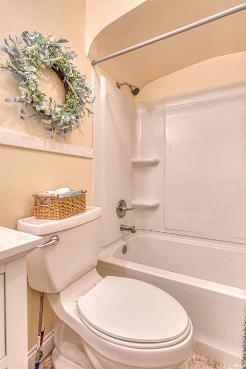 Tiny photo for 2810 N First Avenue, Evansville, IN 47710 (MLS # 202605724)