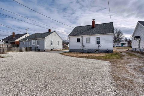 Tiny photo for 2810 N First Avenue, Evansville, IN 47710 (MLS # 202605724)