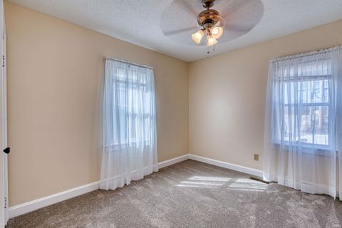 Tiny photo for 2810 N First Avenue, Evansville, IN 47710 (MLS # 202605724)
