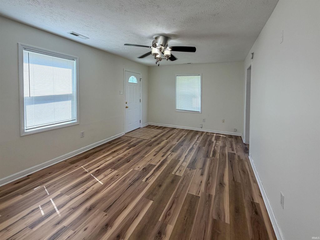 Photo of 2207 S Vine Street, Muncie, IN 47302 (MLS # 202627855)