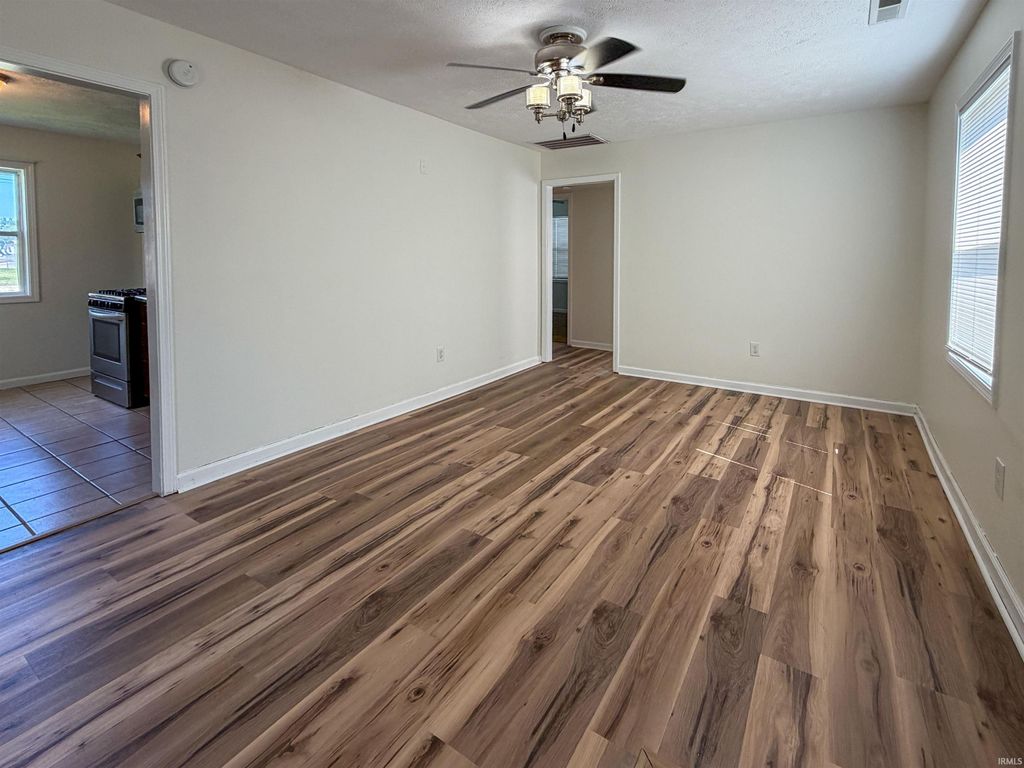 Photo of 2207 S Vine Street, Muncie, IN 47302 (MLS # 202627855)