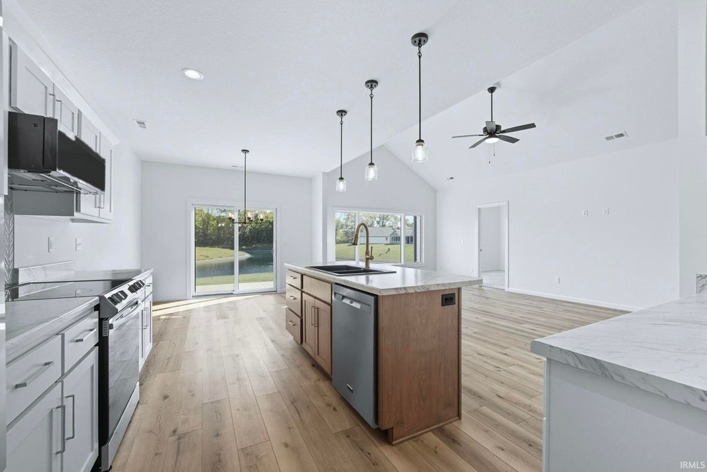 Photo of 15366 Brimwillow Drive, Huntertown, IN 46748 (MLS # 202539326)