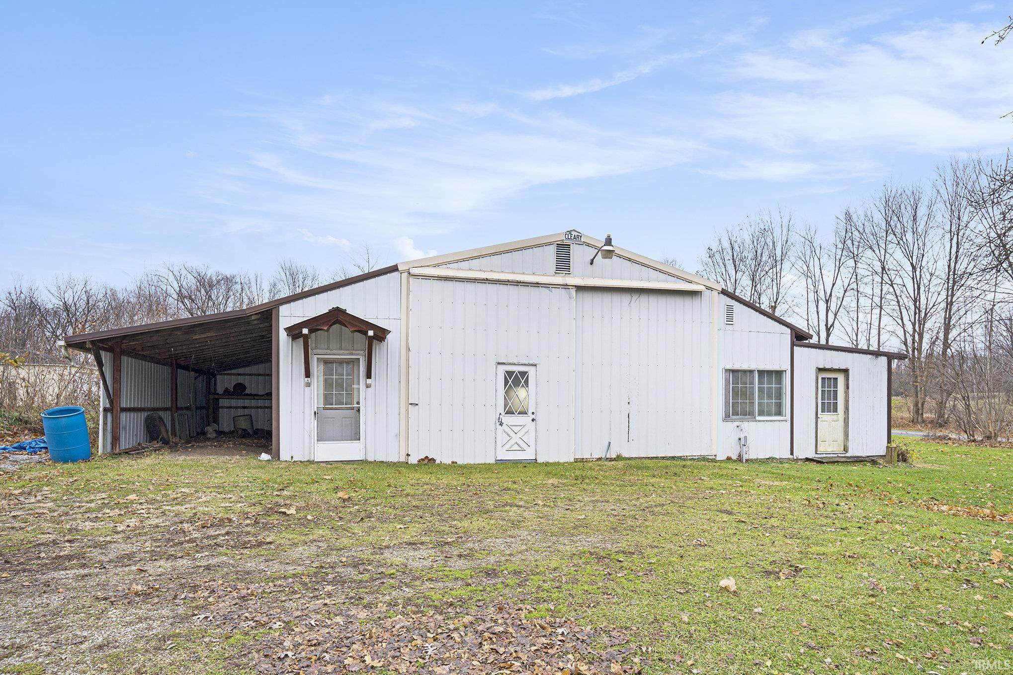 South Bend, Indiana 46614, United States, 3 Bedrooms Bedrooms, ,2 BathroomsBathrooms,Residential,Pending,249313