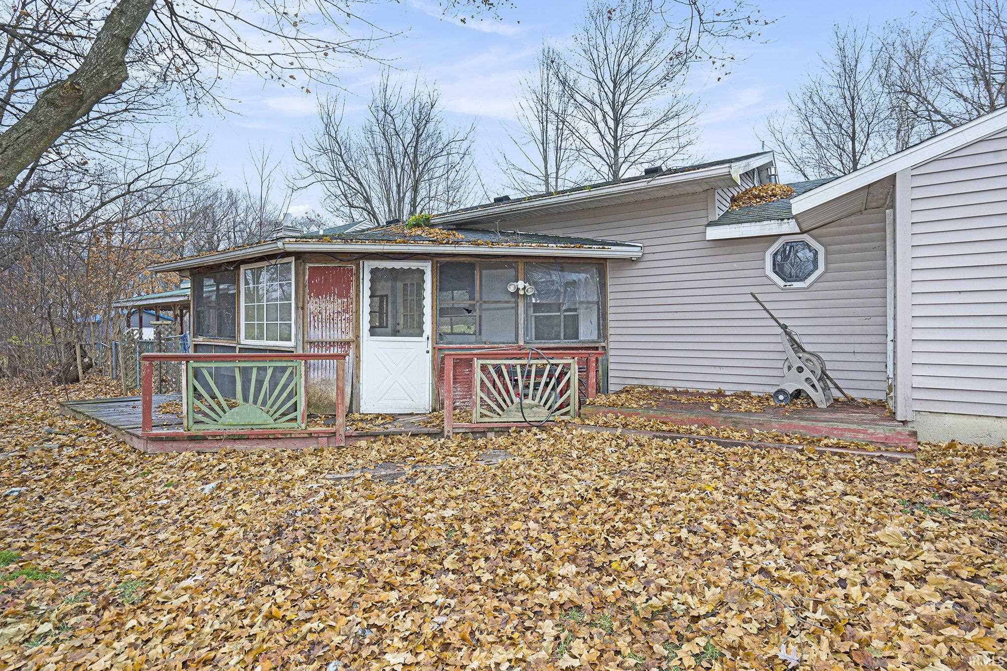 South Bend, Indiana 46614, United States, 3 Bedrooms Bedrooms, ,2 BathroomsBathrooms,Residential,Pending,249313