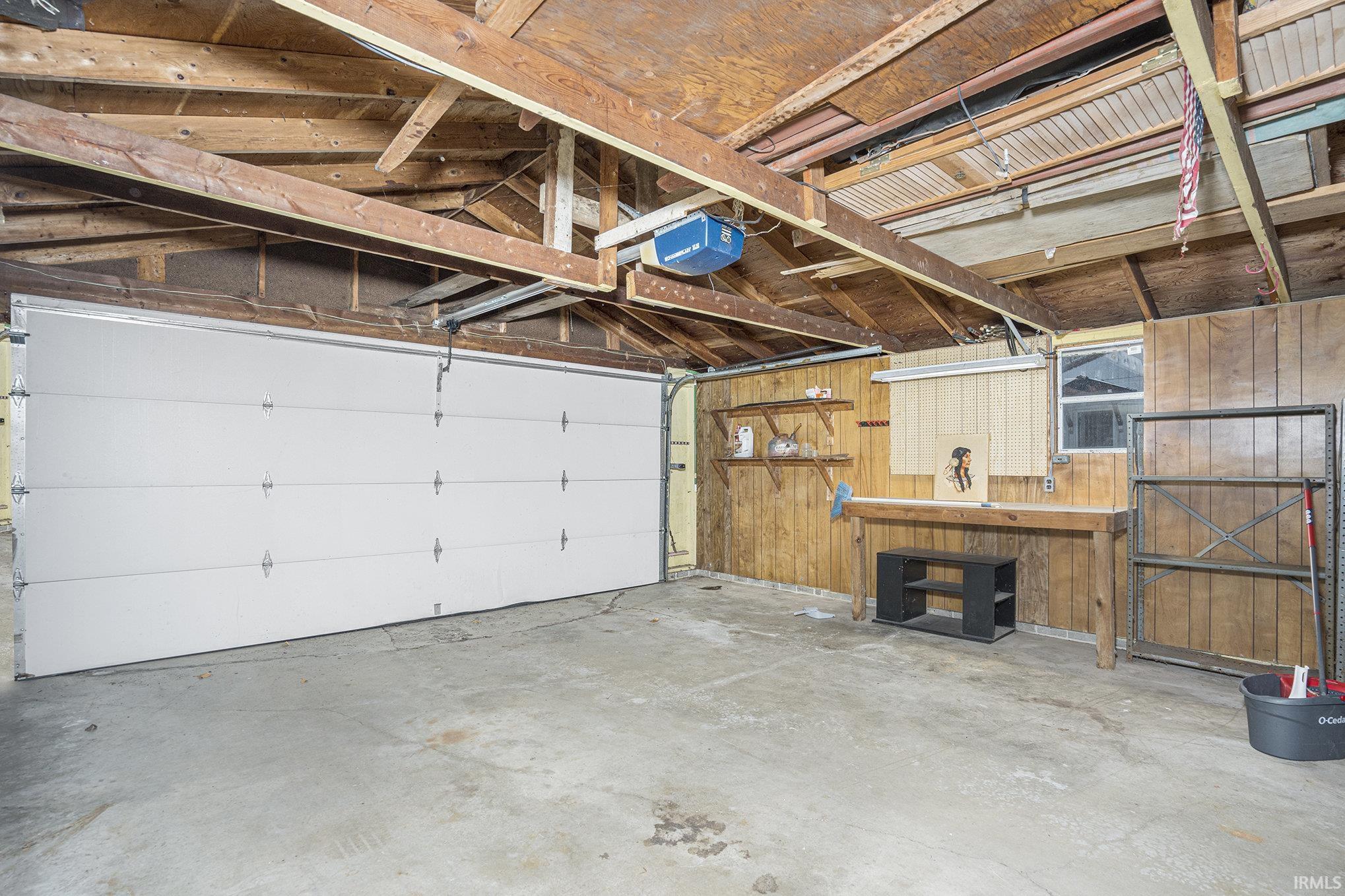 South Bend, Indiana 46614, United States, 3 Bedrooms Bedrooms, ,2 BathroomsBathrooms,Residential,Pending,249313