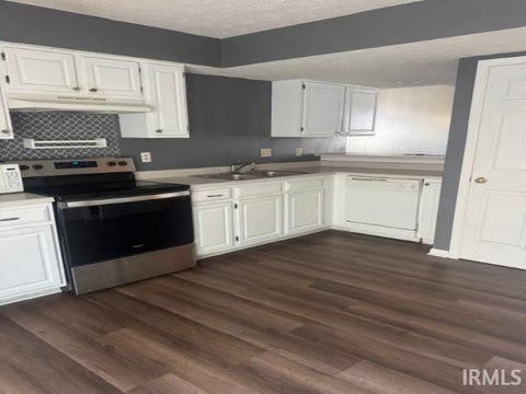 Tiny photo for 714 E Sherwood Hills Drive, Bloomington, IN 47401 (MLS # 202643643)