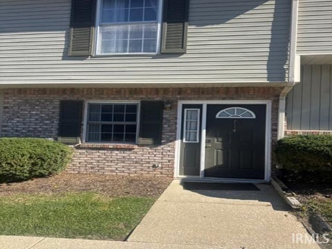 Photo of 714 E Sherwood Hills Drive, Bloomington, IN 47401 (MLS # 202643643)