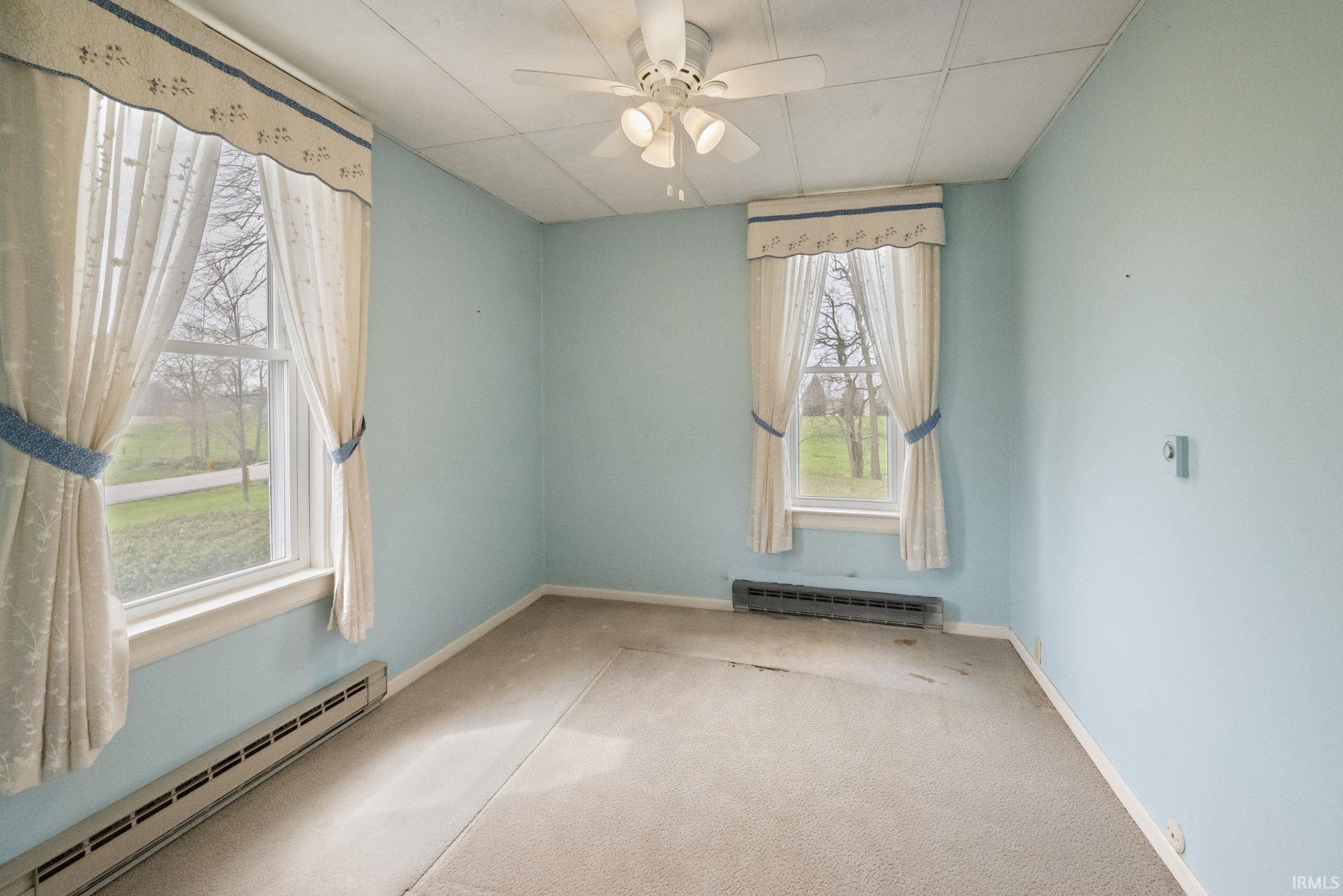 Rossville, Indiana 46065, United States, 3 Bedrooms Bedrooms, ,1 BathroomBathrooms,Residential,Pending,114119