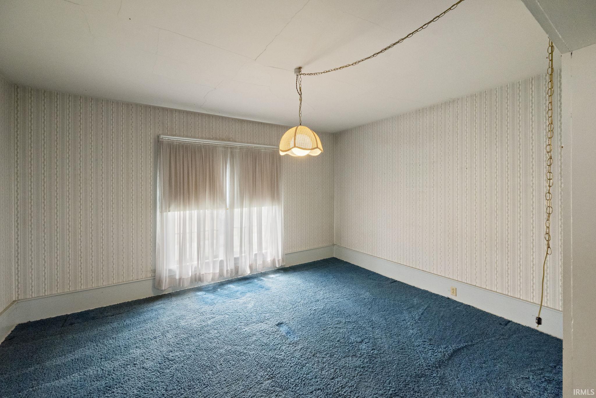 Rossville, Indiana 46065, United States, 3 Bedrooms Bedrooms, ,1 BathroomBathrooms,Residential,Pending,114119