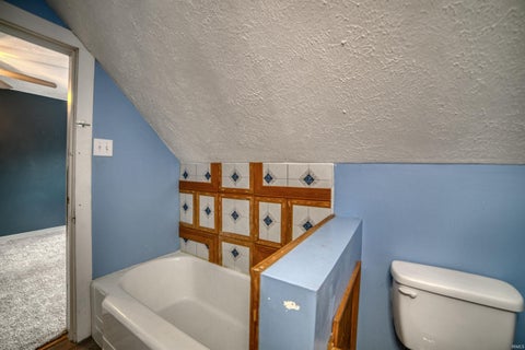 Tiny photo for 805 Main Street, Mount Vernon, IN 47620 (MLS # 202644873)