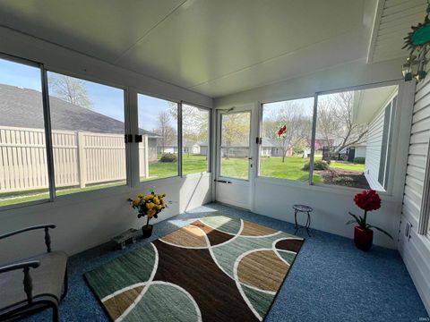 Tiny photo for 840 Wanut Ridge W, Logansport, IN 46947 (MLS # 202612753)