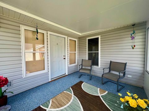 Tiny photo for 840 Wanut Ridge W, Logansport, IN 46947 (MLS # 202612753)