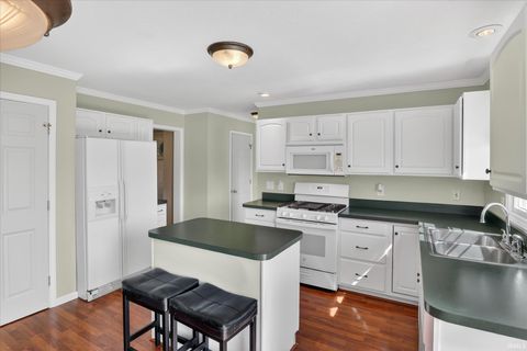 Tiny photo for 11002 Golden Pheasant Drive, Osceola, IN 46561 (MLS # 202618553)