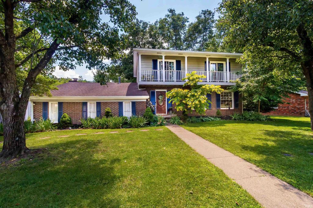 Photo of 406 Holly Hill Drive, Evansville, IN 47710 (MLS # 202625270)