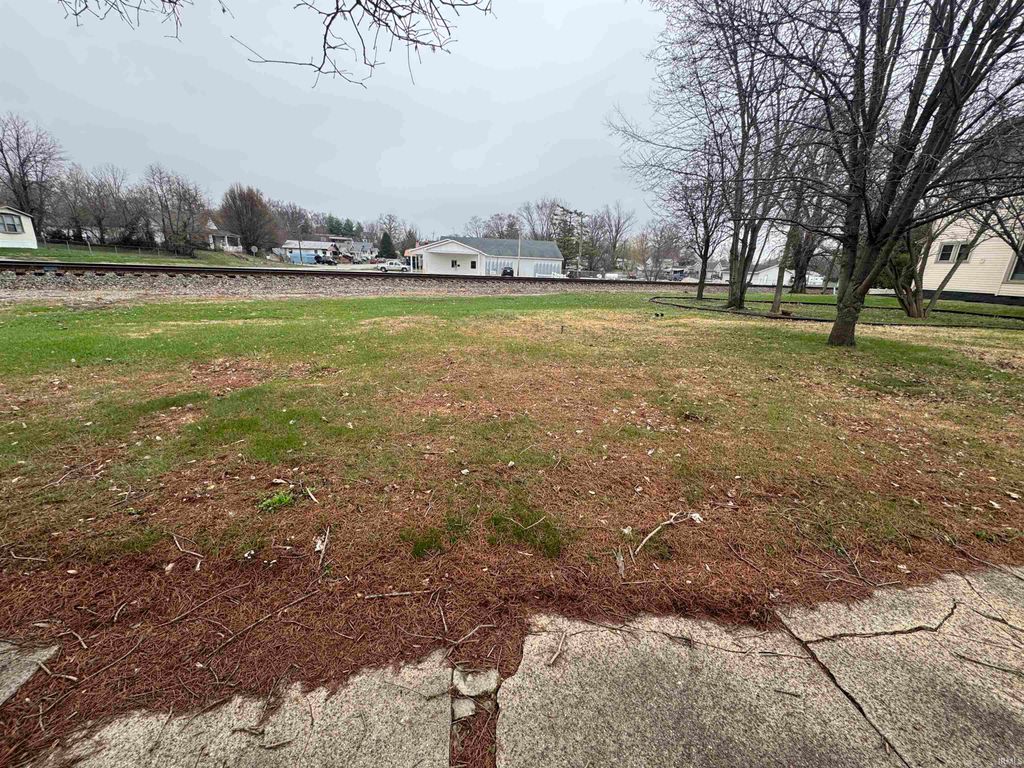 Photo of 320 E Harrison Street, Oakland City, IN 47660 (MLS # 202607704)