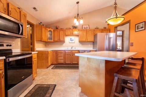 Tiny photo for 104 Trowbridge Drive, Lafayette, IN 47909 (MLS # 202637281)