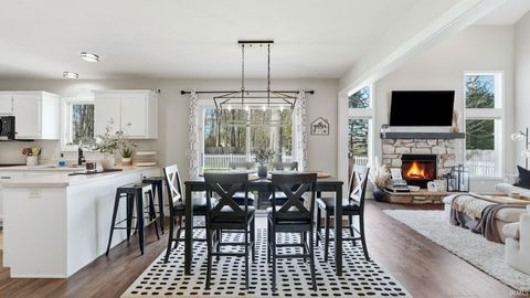 Tiny photo for 3328 Cilantro Cove, Fort Wayne, IN 46818 (MLS # 202614392)