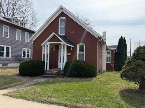 Photo of 485 W Main Street, Peru, IN 46970 (MLS # 202609331)