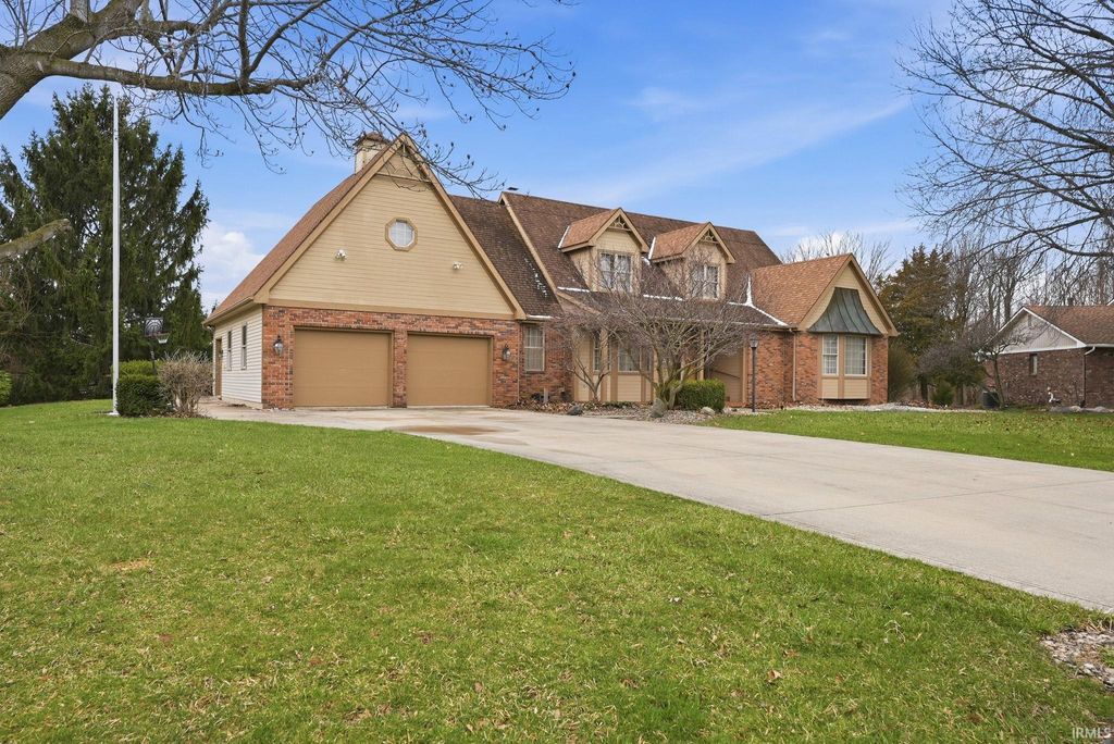 Photo of 12127 Mahogany Drive, Fort Wayne, IN 46814 (MLS # 202601175)