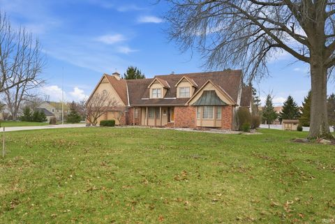 Photo of 12127 Mahogany Drive, Fort Wayne, IN 46814 (MLS # 202601175)