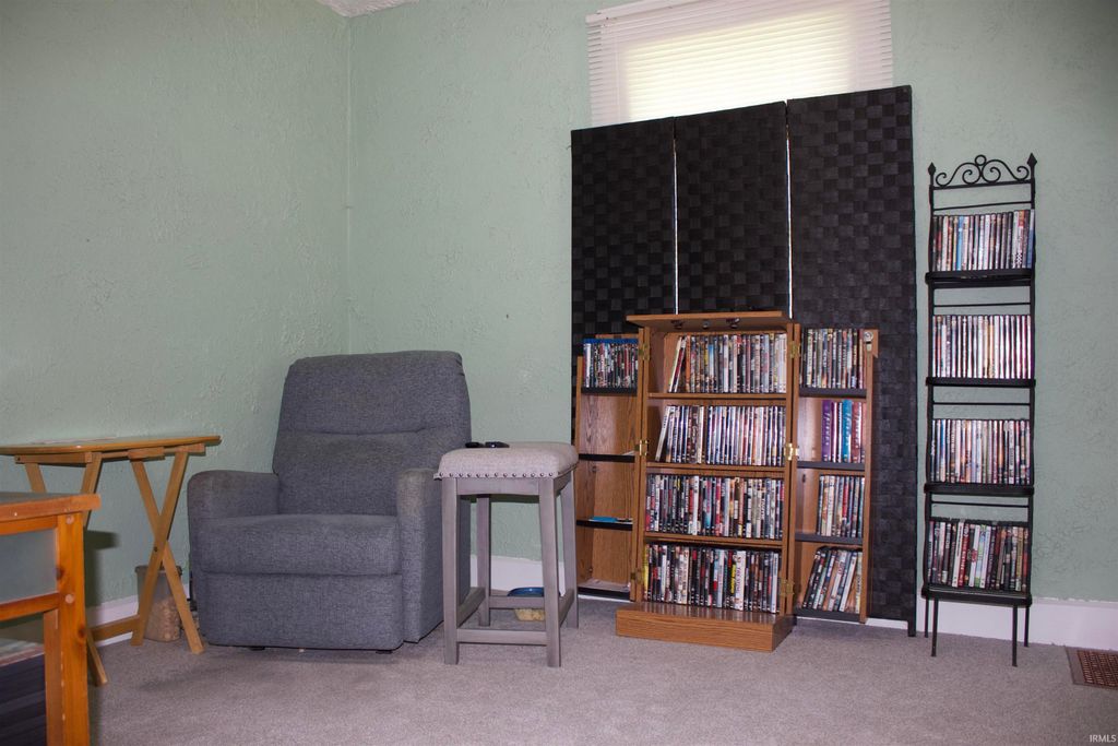 Photo of 919 W Kirkwood Avenue, Bloomington, IN 47404 (MLS # 202616487)