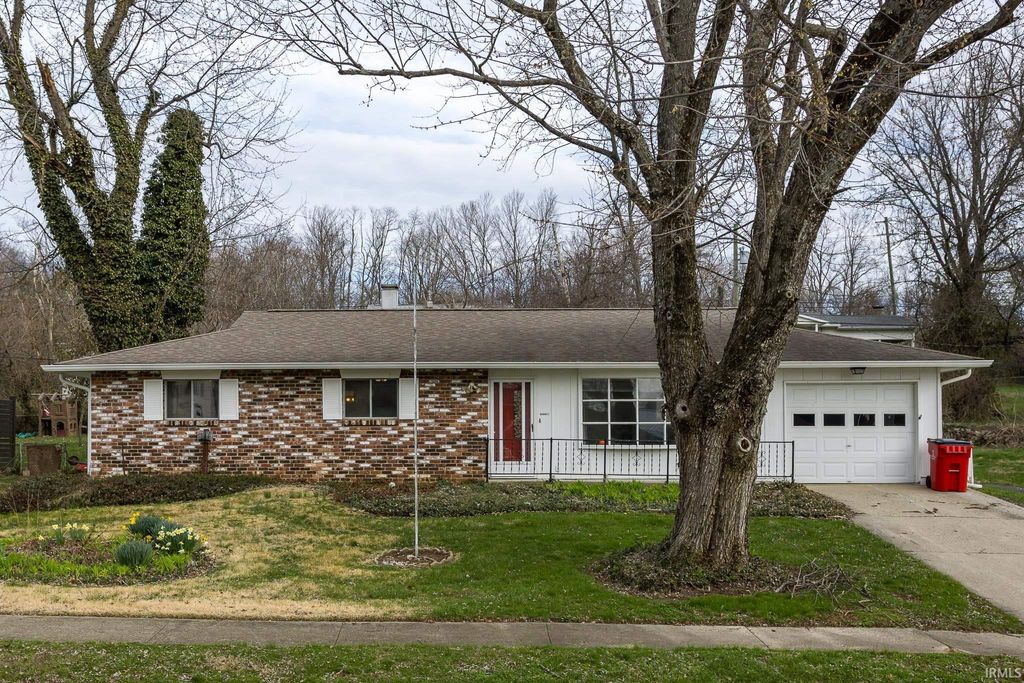 Photo of 3512 W Fairington Drive, Bloomington, IN 47403 (MLS # 202609478)