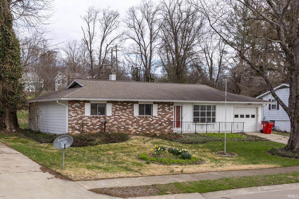 Photo of 3512 W Fairington Drive, Bloomington, IN 47403 (MLS # 202609478)