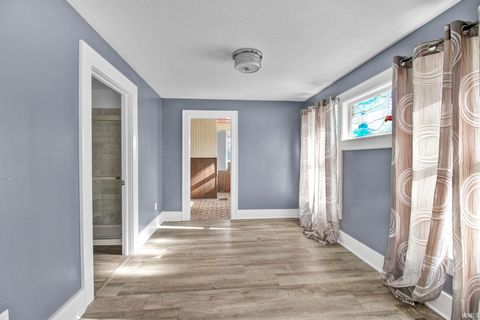 Tiny photo for 220 S McCann Street, Kokomo, IN 46901 (MLS # 202546413)