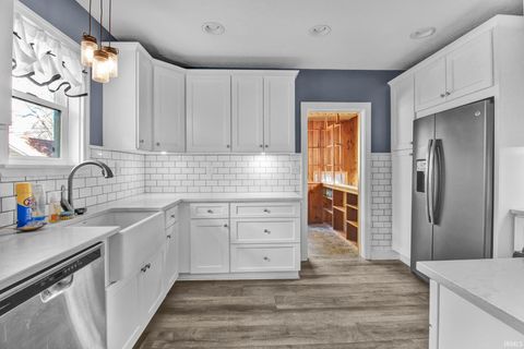 Tiny photo for 220 S McCann Street, Kokomo, IN 46901 (MLS # 202546413)