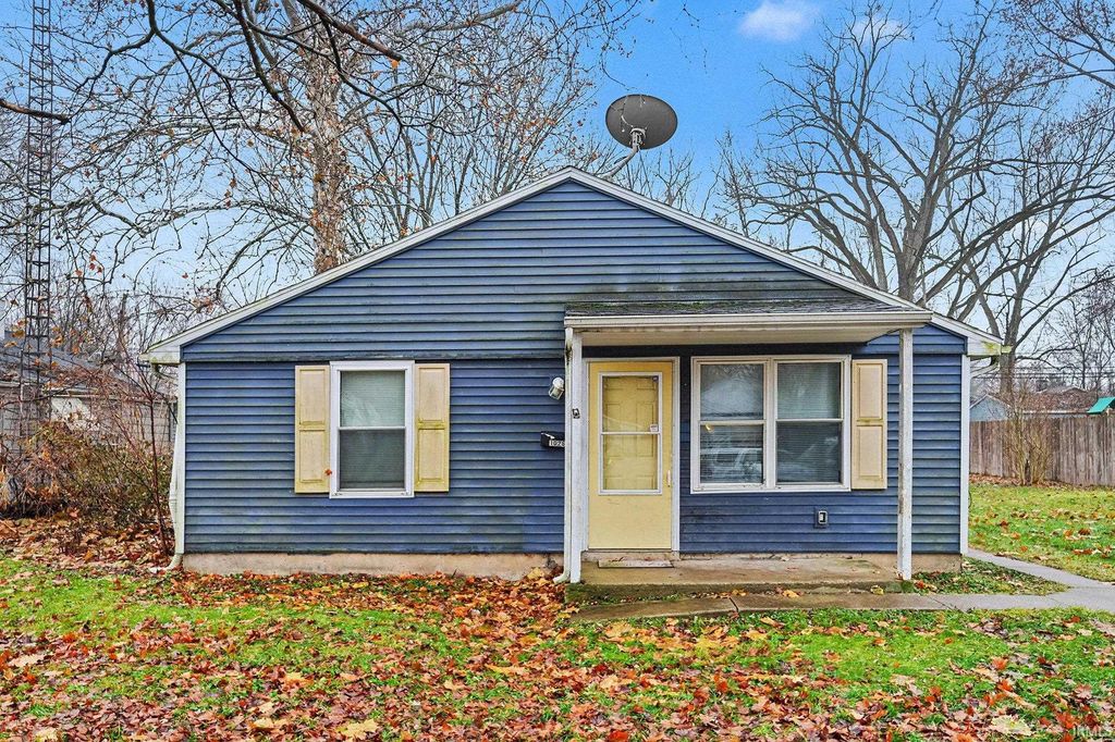 Photo of 1026 W Rose Street, South Bend, IN 46616 (MLS # 202549788)