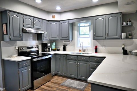 Tiny photo for 1635 Justin Street, Jasper, IN 47546 (MLS # 202643793)
