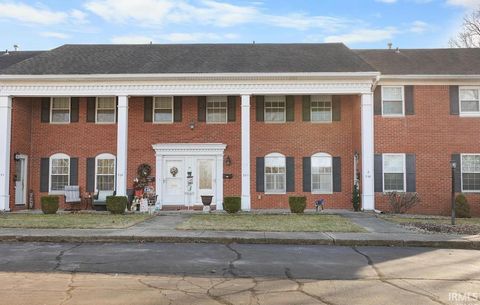 Photo of 207 S Forest Drive, Kokomo, IN 46901 (MLS # 202625474)