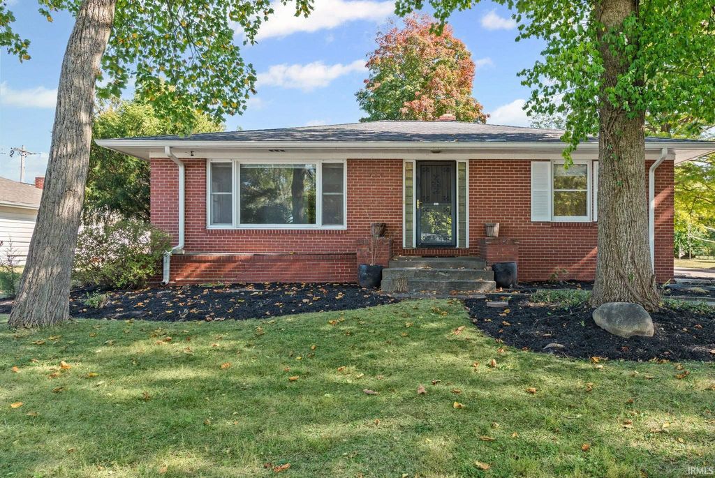 Photo of 1834 Summit Drive, West Lafayette, IN 47906 (MLS # 202542310)