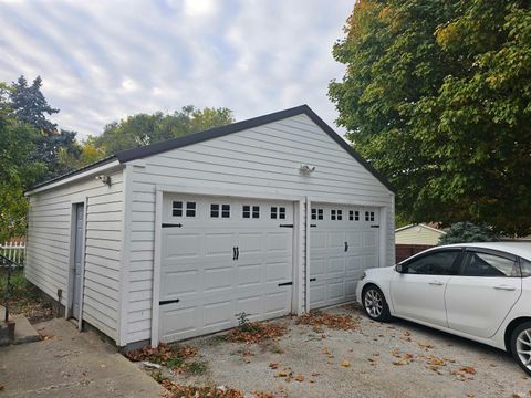 Tiny photo for 130 W Jackson Street, Galveston, IN 46932 (MLS # 202542032)