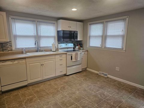Tiny photo for 130 W Jackson Street, Galveston, IN 46932 (MLS # 202542032)