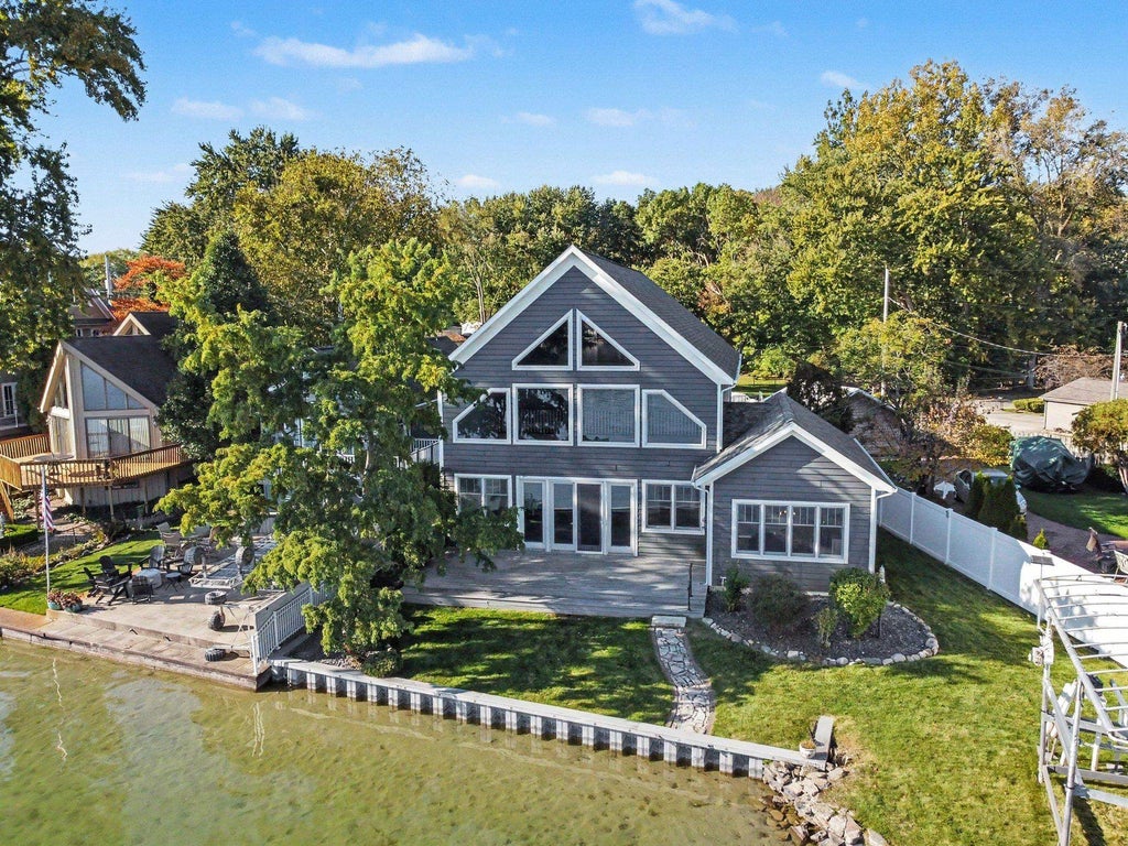 Photo of 51244 N Shore Drive, Elkhart, IN 46514 (MLS # 202643633)
