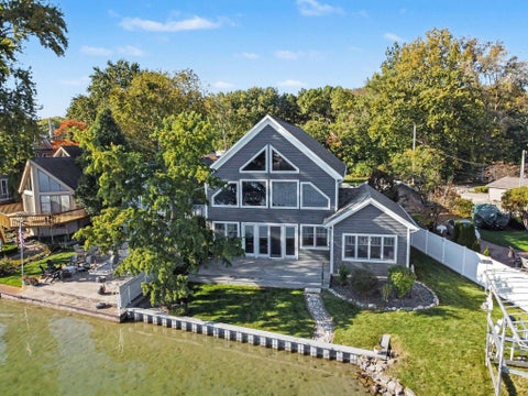 Tiny photo for 51244 N Shore Drive, Elkhart, IN 46514 (MLS # 202643633)