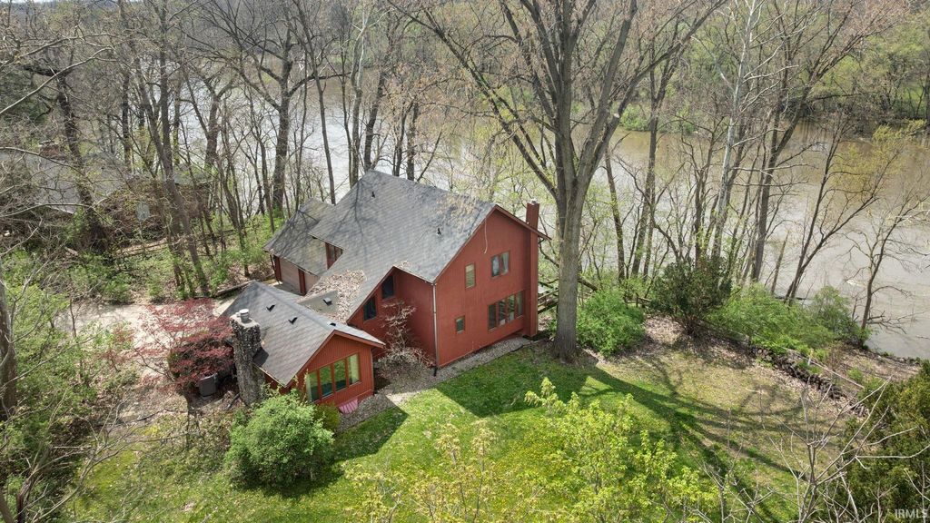 Photo of 51522 Bridgewater Court, South Bend, IN 46637 (MLS # 202613753)