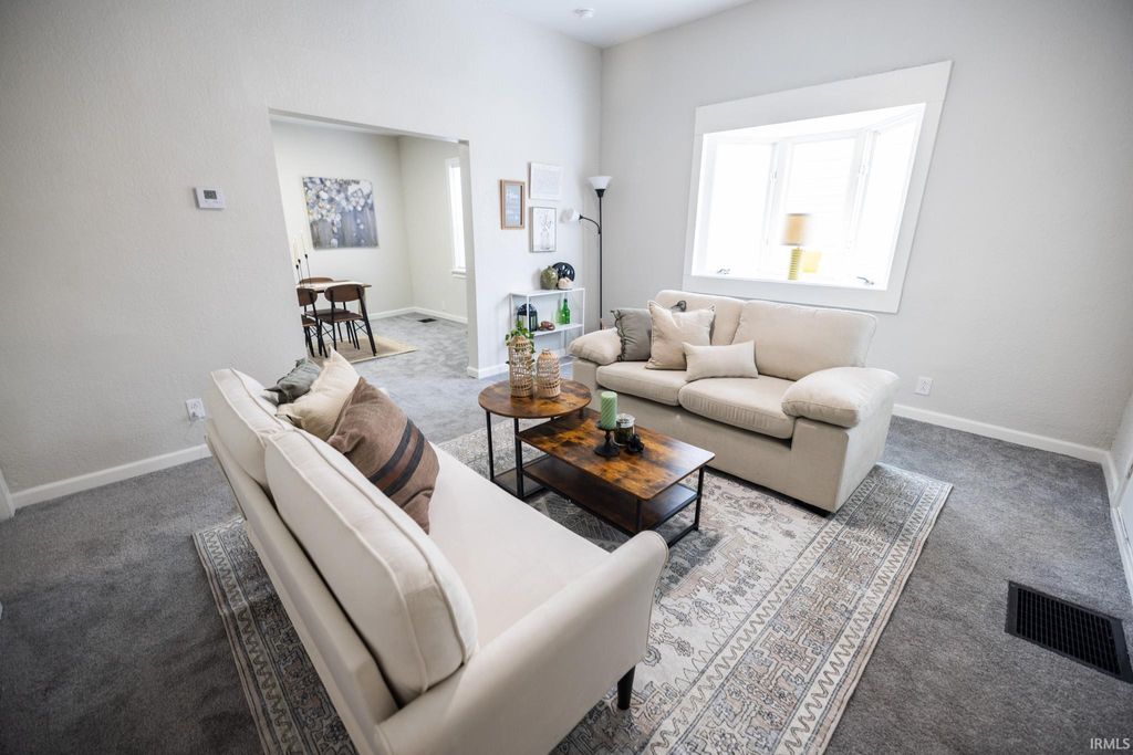 Photo of 710 W Main Street, Elwood, IN 46036 (MLS # 202600163)