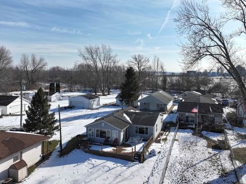 Photo of 11446 South Park Road, Kewanna, IN 46939 (MLS # 202604358)