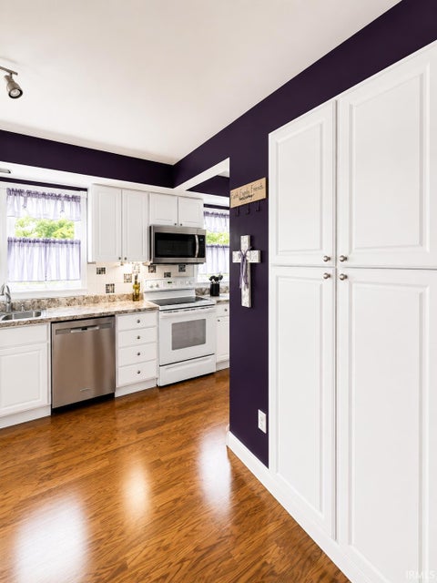 Tiny photo for 129 E Grant Street, Greentown, IN 46936 (MLS # 202626334)