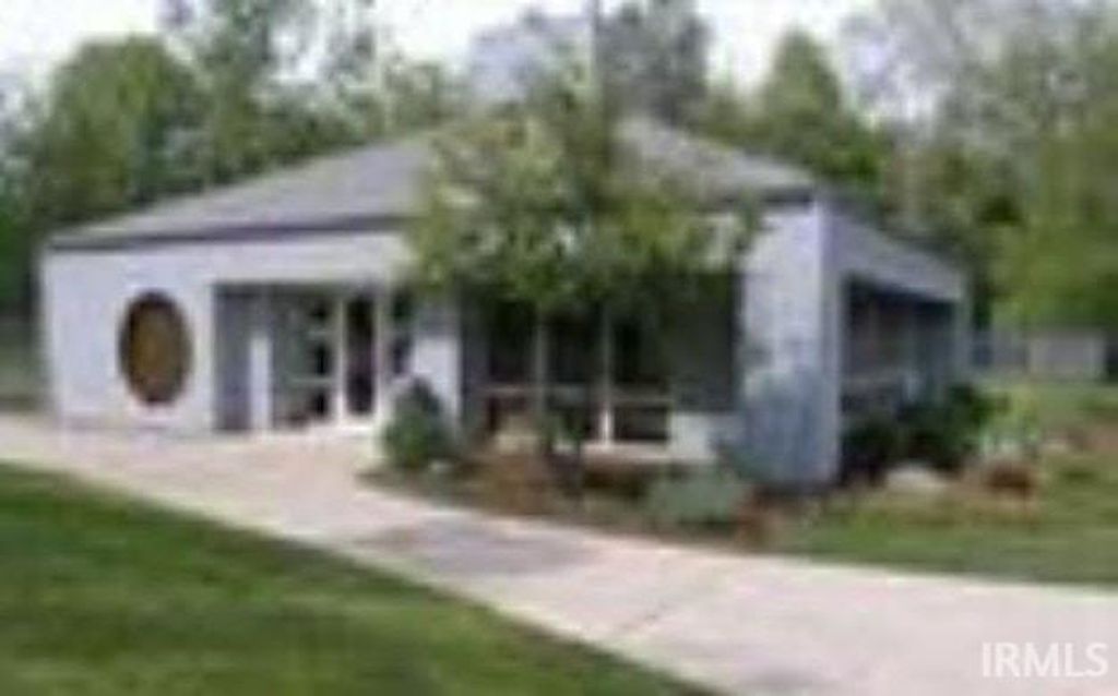 Photo of 2937 Westbrook Drive Commons #A 318, Fort Wayne, IN 46805 (MLS # 202618944)