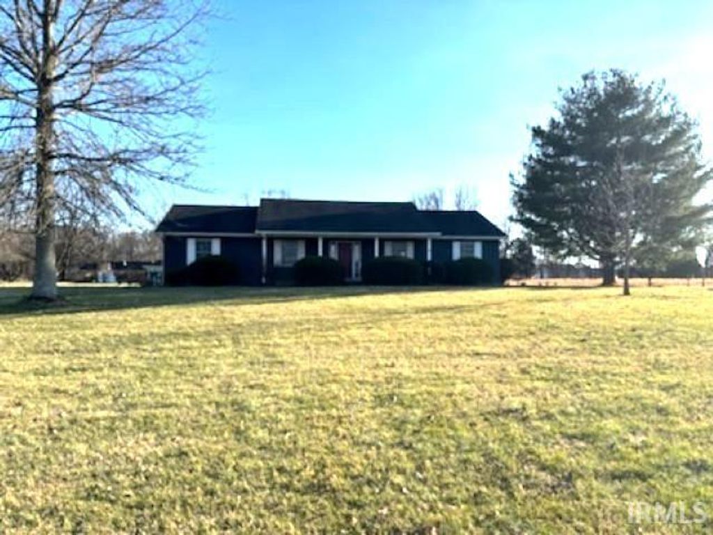 Photo of 815 N County Road 200 W Road, Rockport, IN 47635 (MLS # 202606162)
