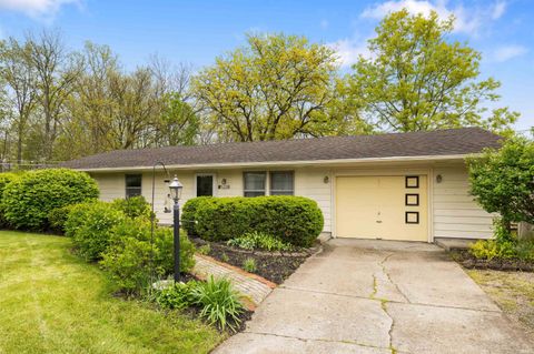 Tiny photo for 5228 Camelot Drive, Fort Wayne, IN 46815 (MLS # 202616164)